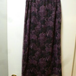 - Vintage Maxi tulle lined Elastic waistline skirt  Made in USA